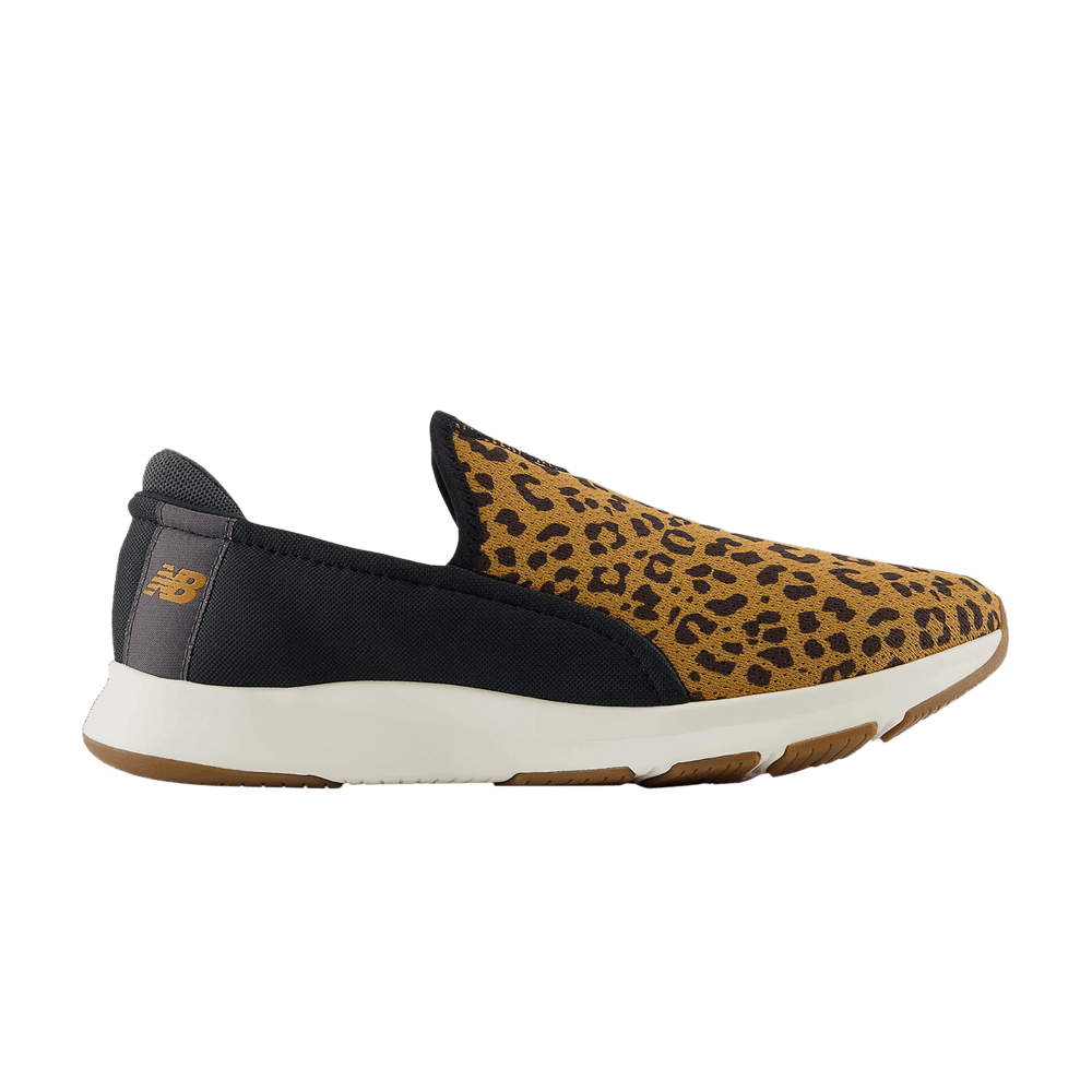 wmns-dynasoft-nergize-slip-on-wide-leopard-wanrgoc1-d