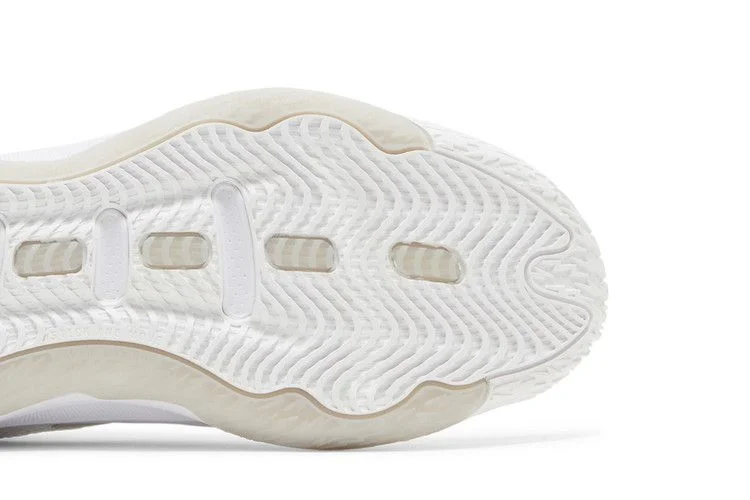 Krossovki-adidas-Dame-8-Admit-One-Cloud-White-4