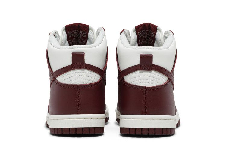 Кроссовки Nike Wmns Dunk High 'Team Red'