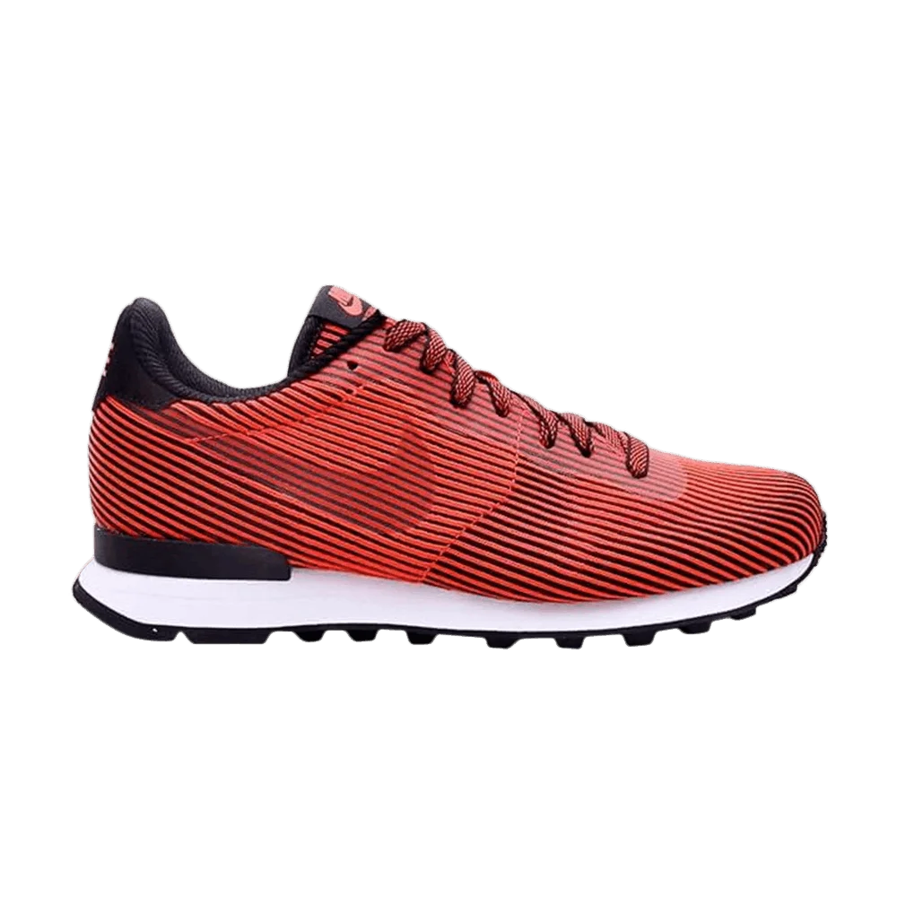 Krossovki-Nike-Internationalist-KJCRD-M-QS-Black-Bright-Crimson