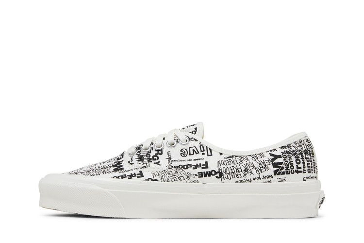 comme-des-garcons-x-og-authentic-lx-graffiti-vn0a4bv92gx_02
