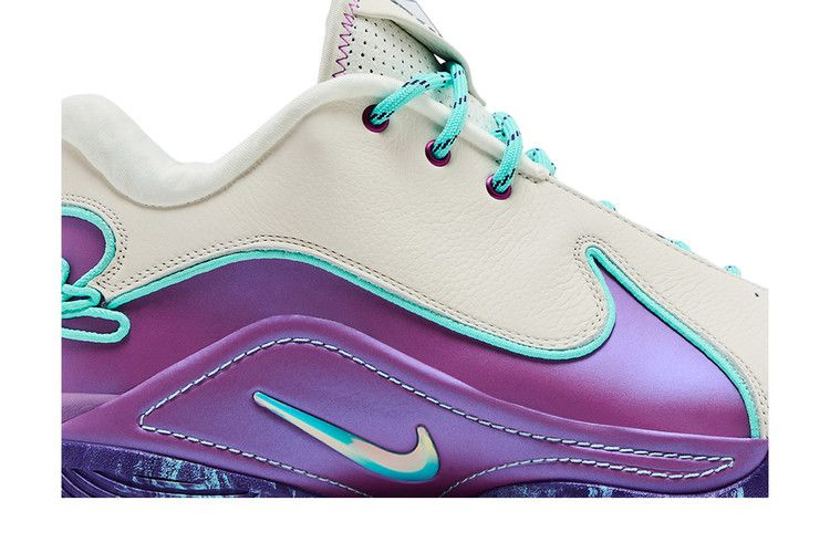 Кроссовки Nike Men's LeBron 22 'Frozen Grapes'