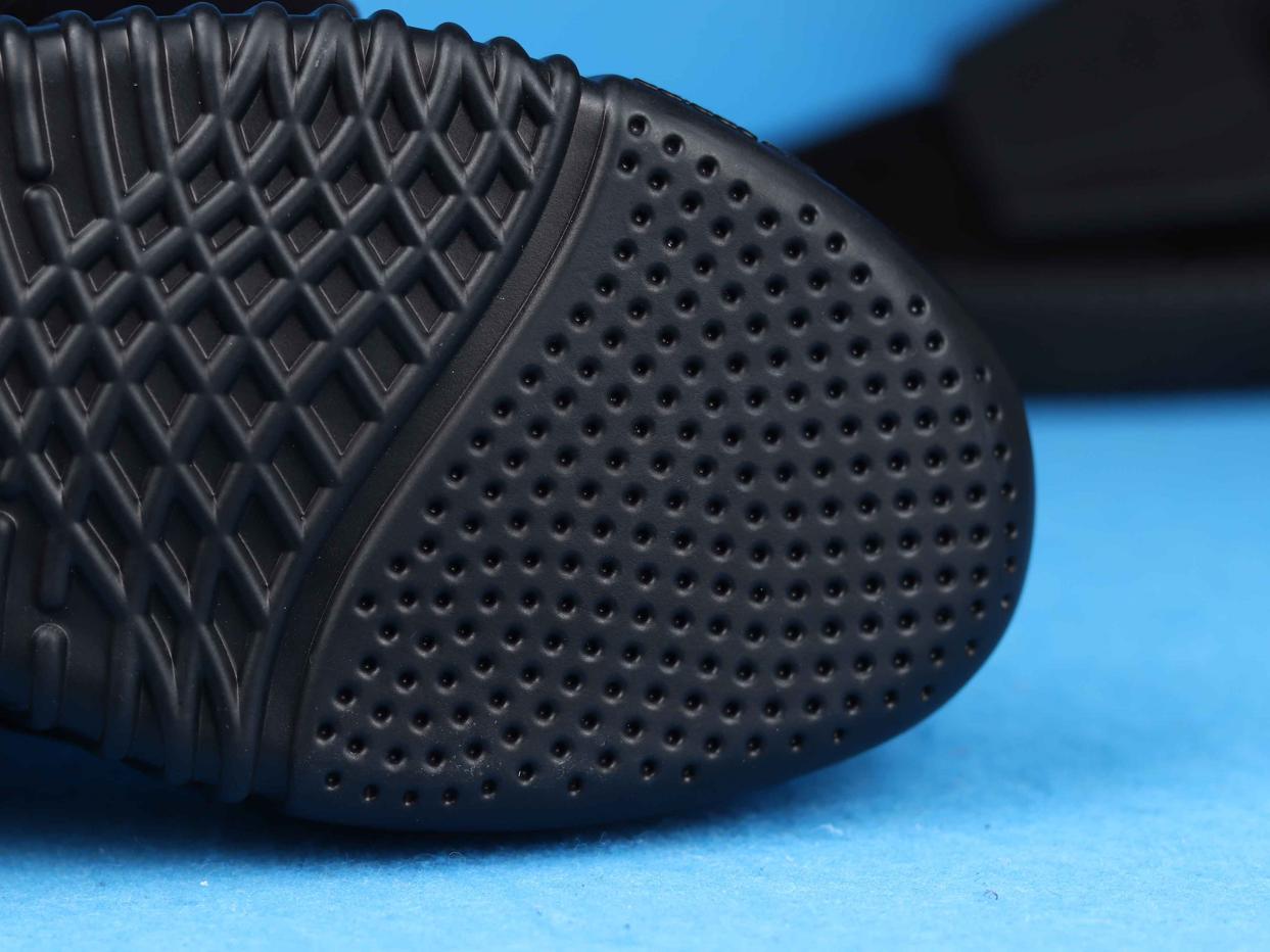 adidas-Yeezy-Boost-750-Triple-Black-11