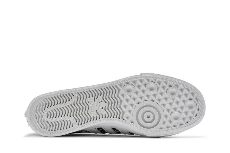 disney-x-nizza-sport-goofy-pack-black-fw9590_03