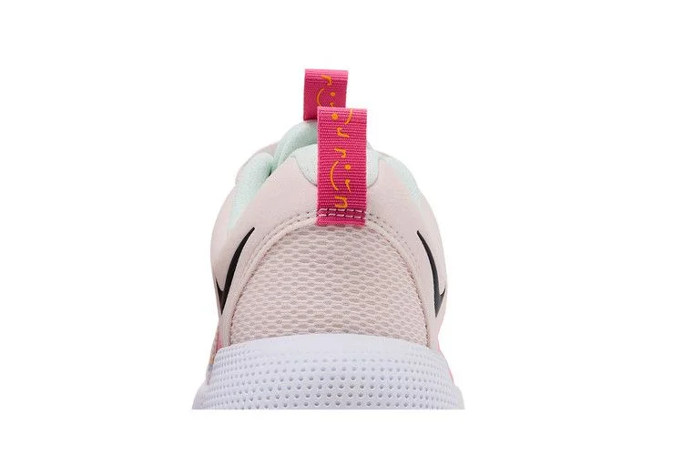 Кроссовки Nike Wmns React Escape Run 2 Premium 'Light Soft Pink'