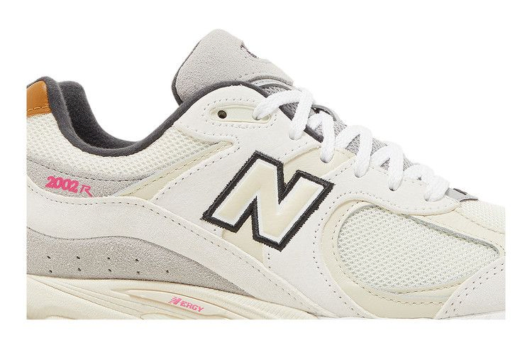 Кроссовки New Balance 2002R 'Warm Alpaca'