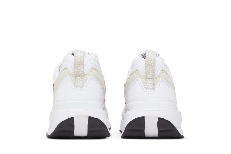 Кроссовки Nike Air Max Dawn 'Light Bone University Red'
