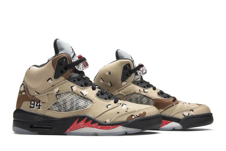 Krossovki-Supreme-x-Air-Jordan-5-Retro-Desert-Camo-7