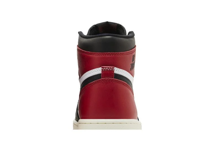 Кроссовки Air Jordan 1 Retro High OG 'Black Toe Reimagined'