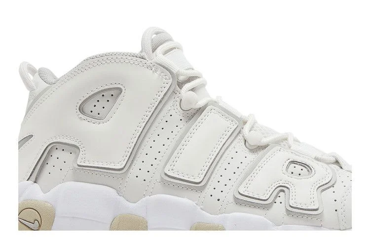 Krossovki-Nike-Air-More-Uptempo-GS-Phantom-Sand-Drift-1
