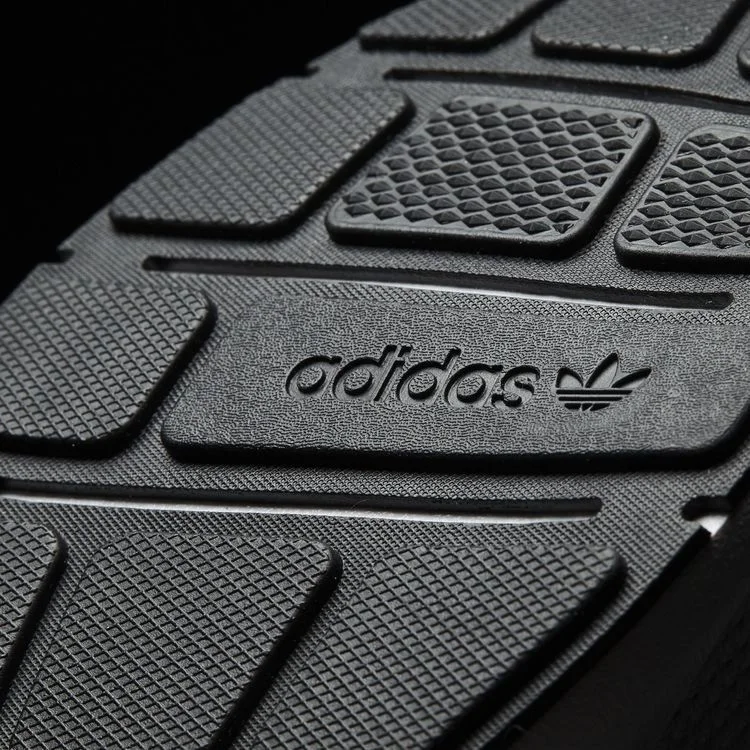Krossovki-Adidas-Swift-Run-White-5