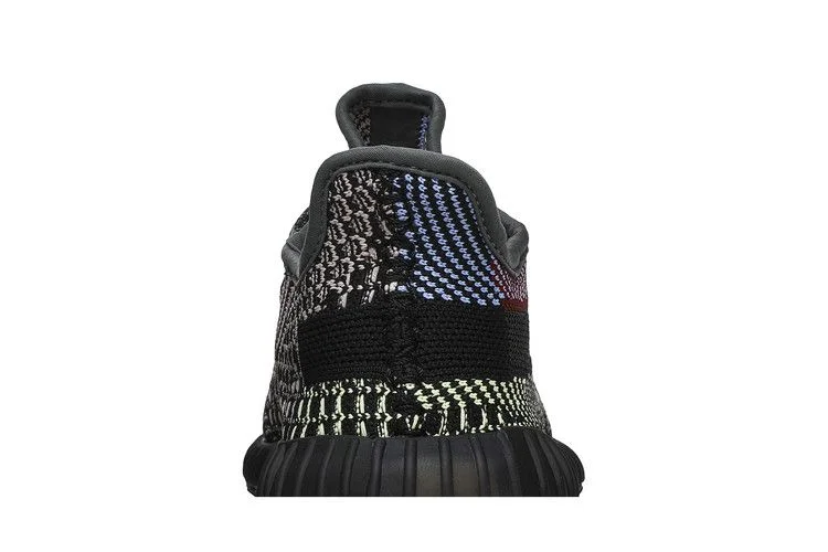 Krossovki-adidas-Yeezy-Boost-350-V2-Kids-Yecheil-6
