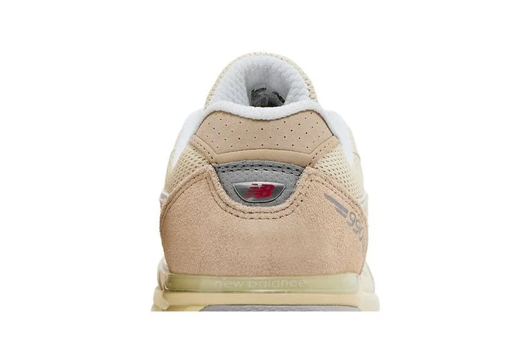 Кроссовки New Balance Teddy Santis x 990v4 Big Kid Wide 'Limestone'