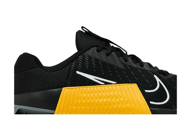 Кроссовки Nike Metcon 9 TB 'Black University Gold'