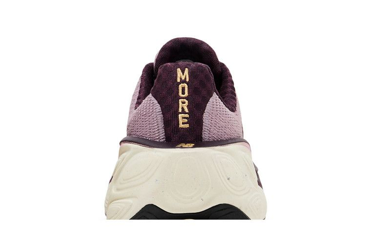 Кроссовки New Balance Wmns Fresh Foam X More v5 'Ice Wine'