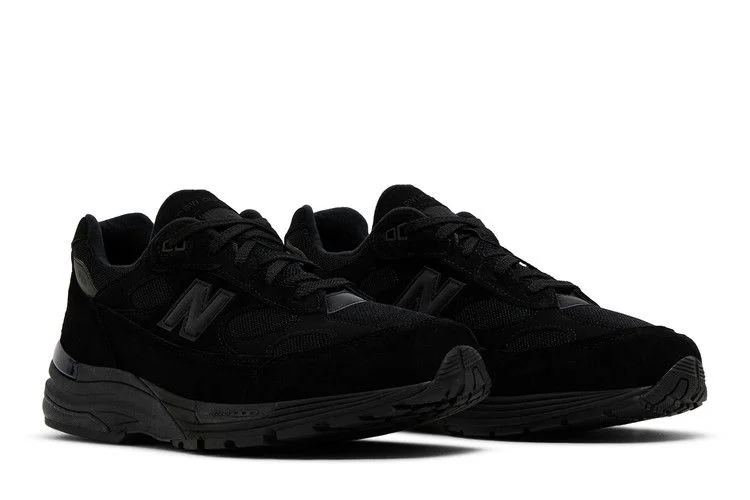 Krossovki-New-Balance-992-Made-in-USA-Triple-Black-2025-7