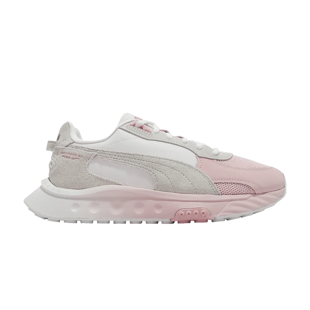 Krossovki-Puma-Wmns-Wild-Rider-Soft-Chalk-Pink