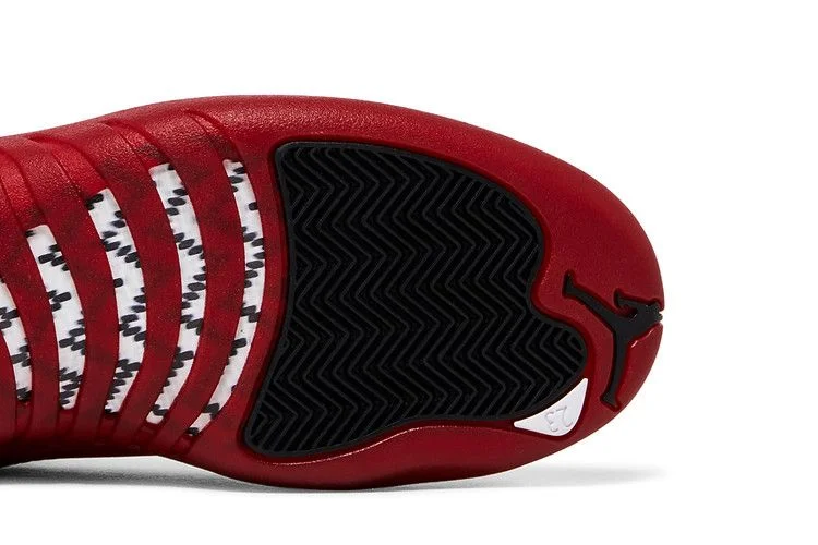 Кроссовки Air Jordan 12 Retro 'Cherry' 2023