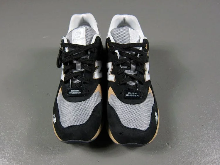 Krossovki-Burn-Rubber-x-New-Balance-MT580-White-Collar-2