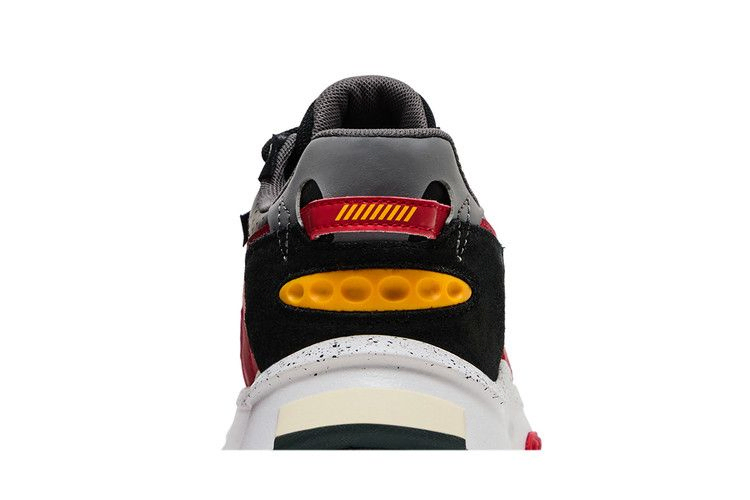 scuderia-ferrari-x-wild-rider-black-rosso-corsa-306937-01_06