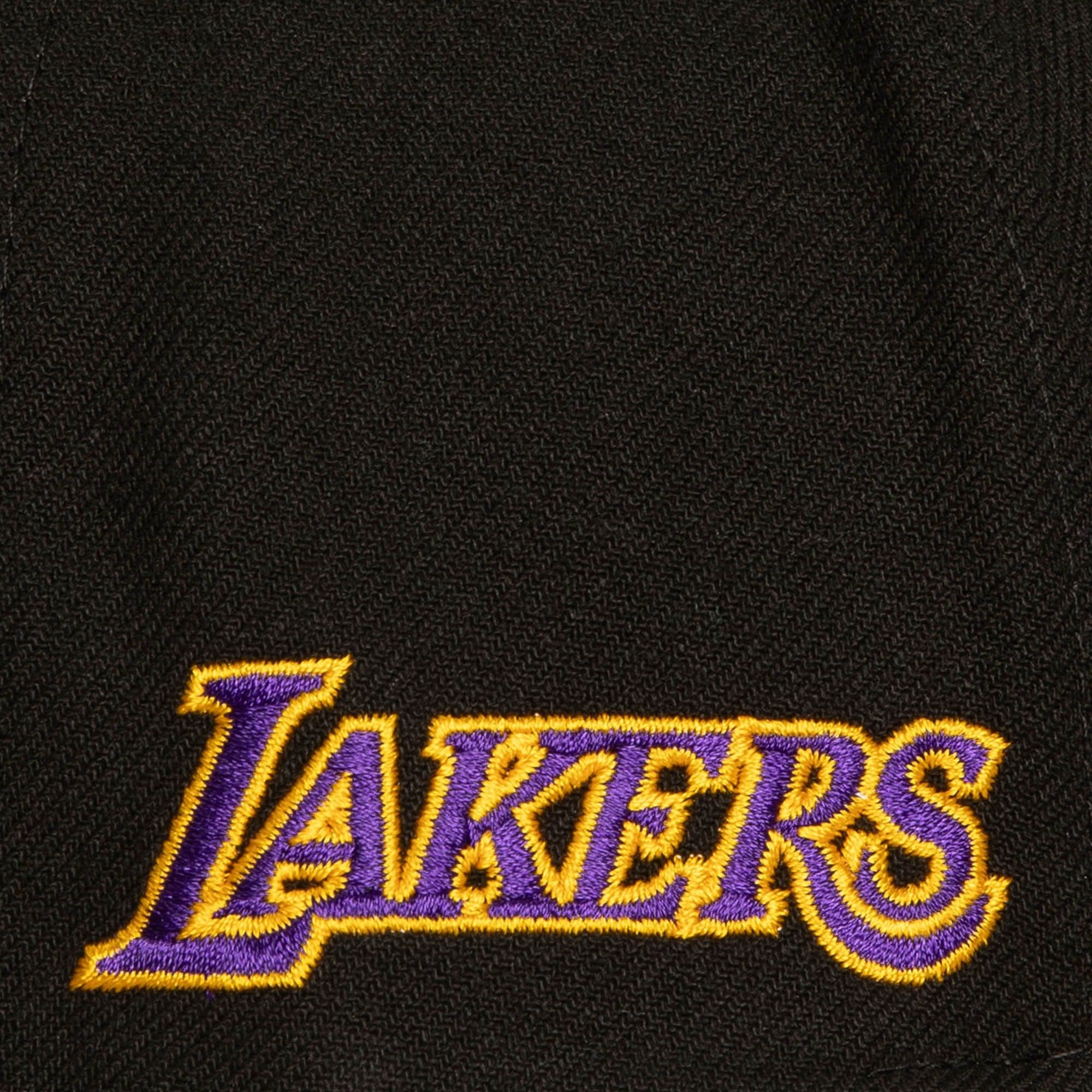 Бейсболка Mitchell & Ness Circle Change Pro Snapback Los Angeles Lakers Hat
