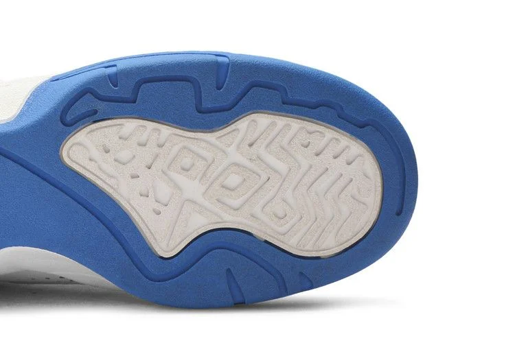 Krossovki-Adidas-Mutombo-Royal-4