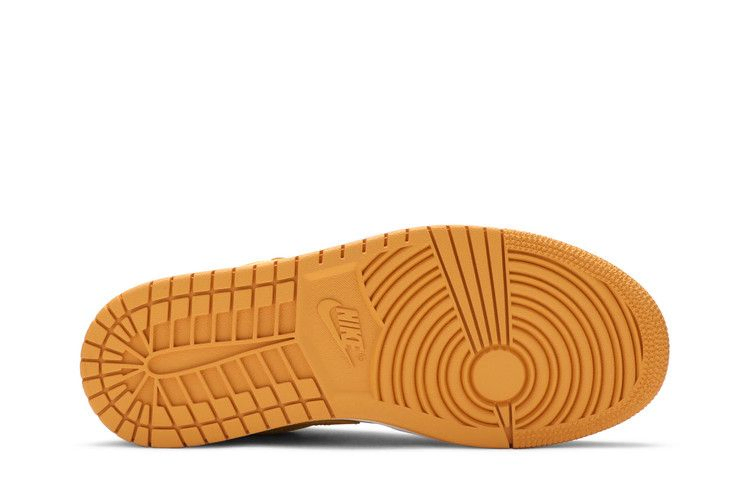 Кроссовки Wmns Air Jordan 1 Low 'Yellow Strike'