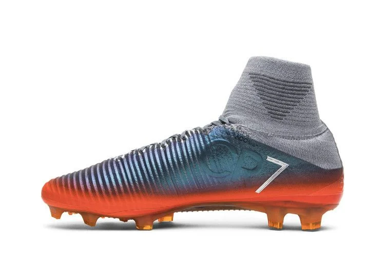 Krossovki-CR7-x-Nike-Mercurial-SuperFly-5-FG-Metallic-Hematite-2