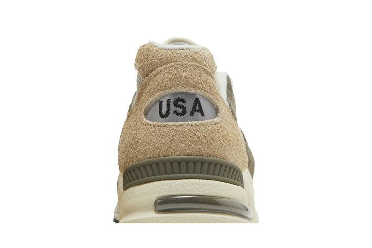 teddy-santis-x-990v2-made-in-usa-grey-m990gb2_06