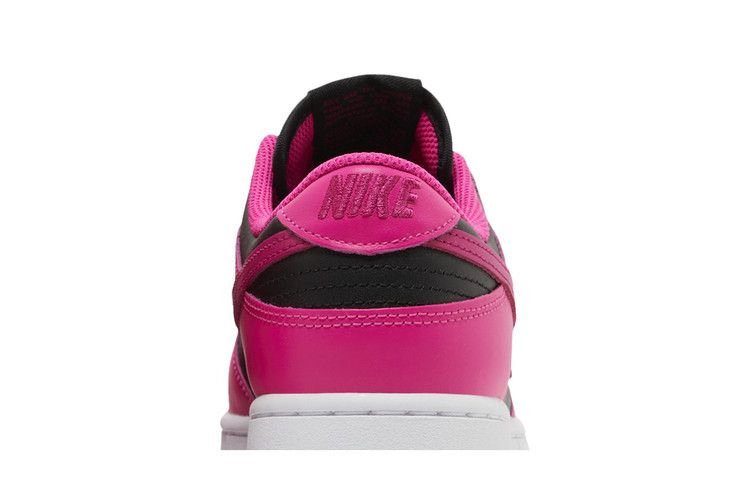 Кроссовки Nike Wmns Dunk Low 'Fierce Pink Black'