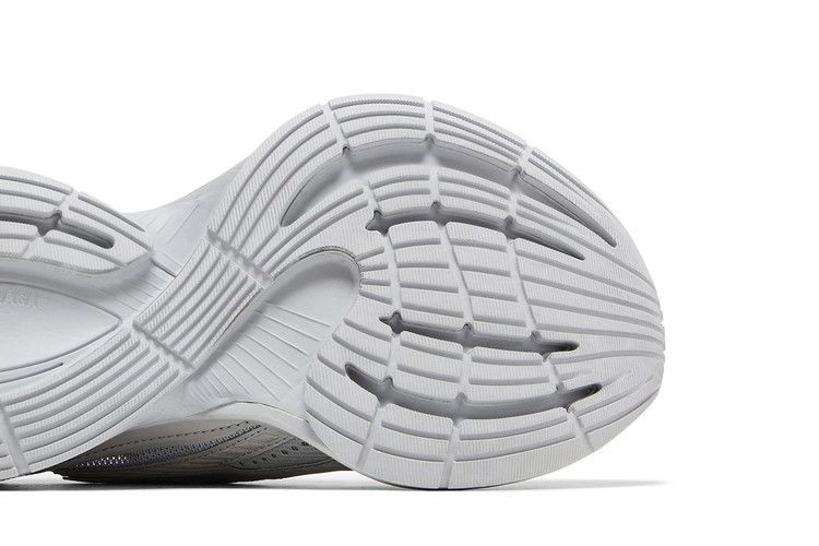 Кроссовки Balenciaga Circuit Sneaker 'Worn-Out - Light Grey'