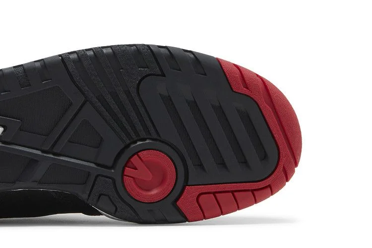 Krossovki-New-Balance-650R-Black-Red-4