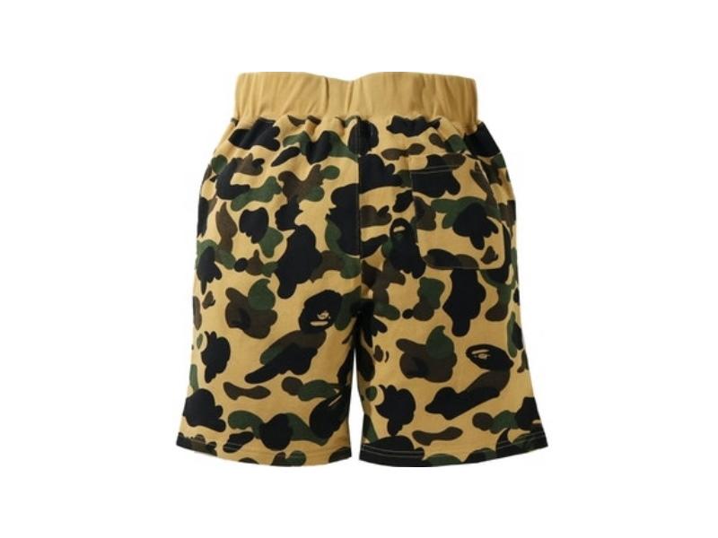 Спортивные шорты BAPE 1st Camo Sweat Shorts (SS21) Yellow