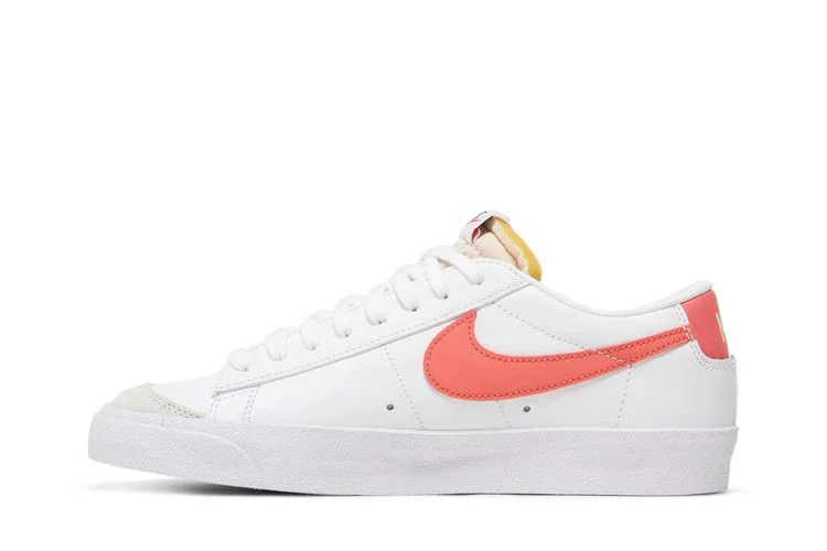Krossovki-Nike-Wmns-Blazer-Low-77-White-Magic-Ember-2