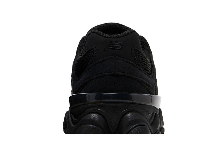 Кроссовки New Balance 9060 Big Kid 'Triple Black Suede'