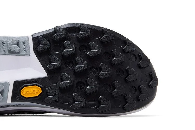 Кроссовки Nike ZoomX Zegama 2 'Black Wolf Grey'