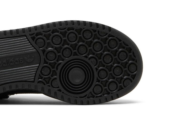 Кроссовки Adidas Wmns Triple Platforum Low 'Black Iridescent'