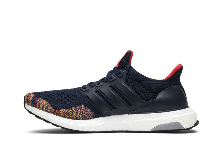 Кроссовки Adidas UltraBoost 1.0 'Chinese New Year'