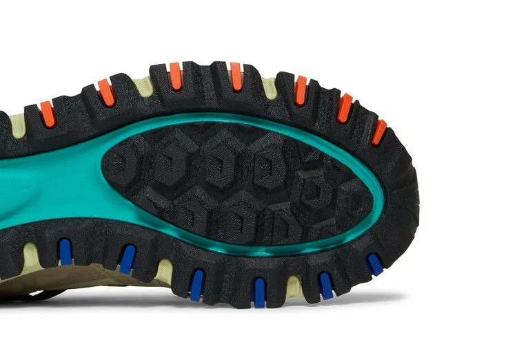 Krossovki-New-Balance-X-Racer-Utility-Outer-Space-4