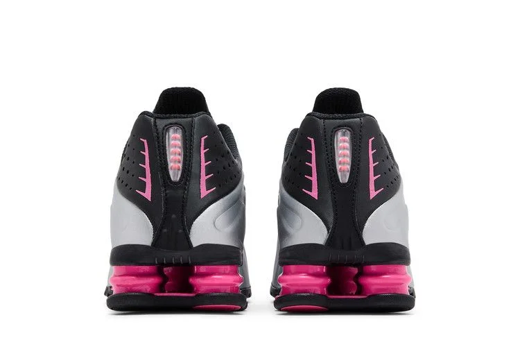 Krossovki-Nike-Wmns-Shox-R4-Black-Metallic-Silver-Pinksicle-5