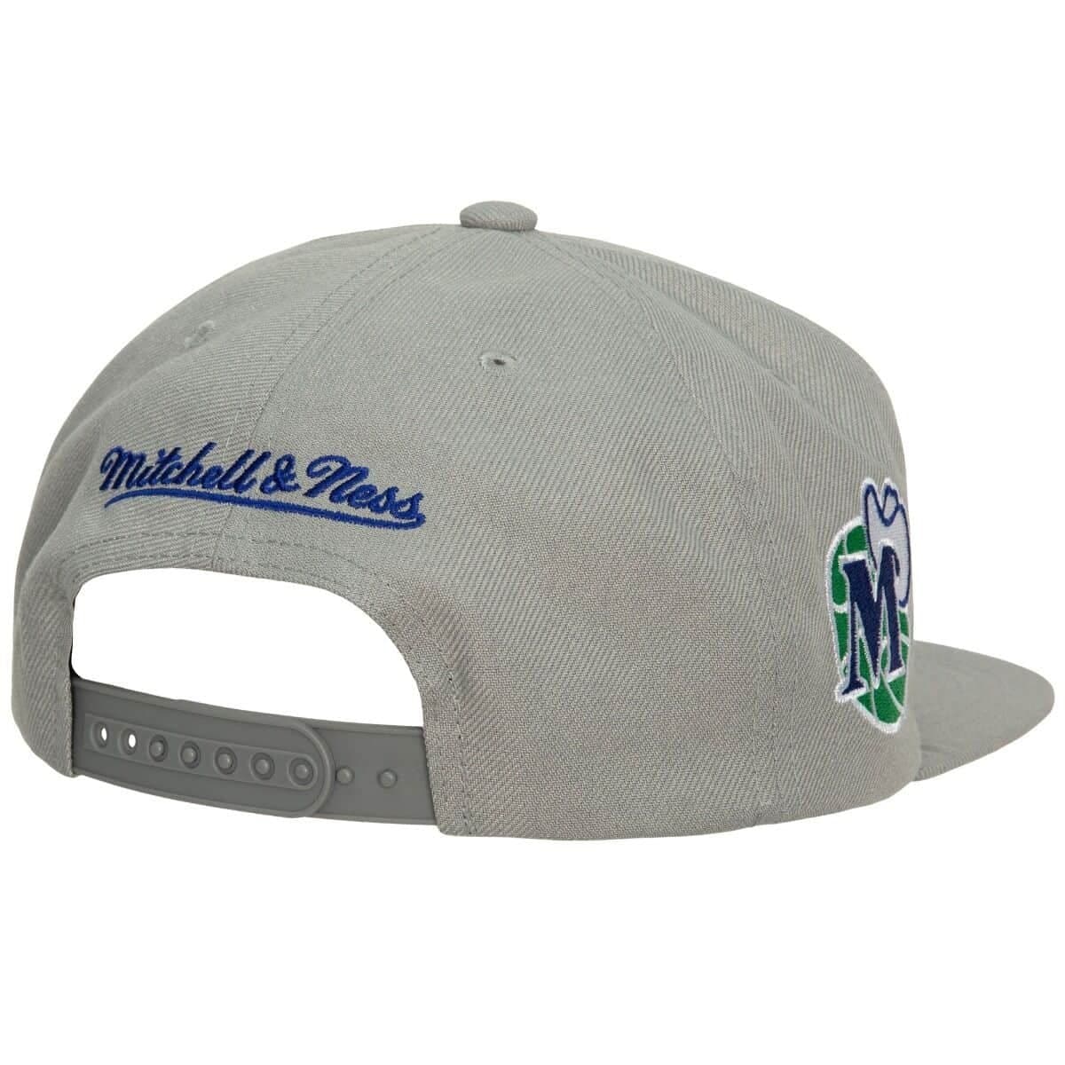Бейсболка Mitchell & Ness My Towns Politics Snapback HWC Dallas Mavericks Hat