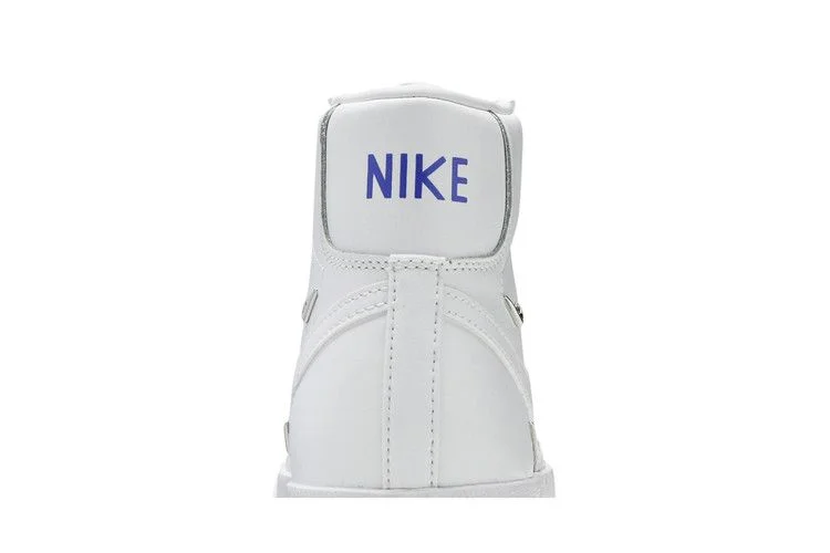 Кроссовки Nike Wmns Blazer Mid '77 SE 'Sisterhood - White Metallic Silver'