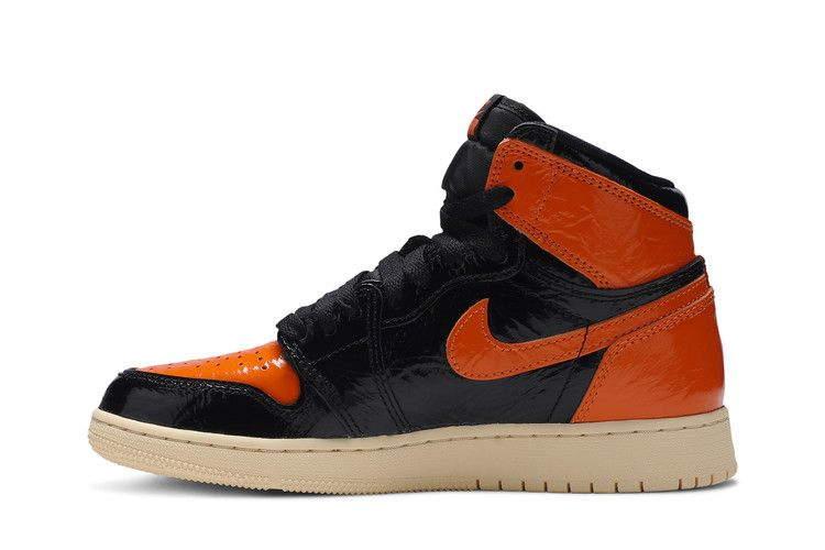 air-jordan-1-retro-high-og-bg-shattered-backboard-3-0-575441-028_02