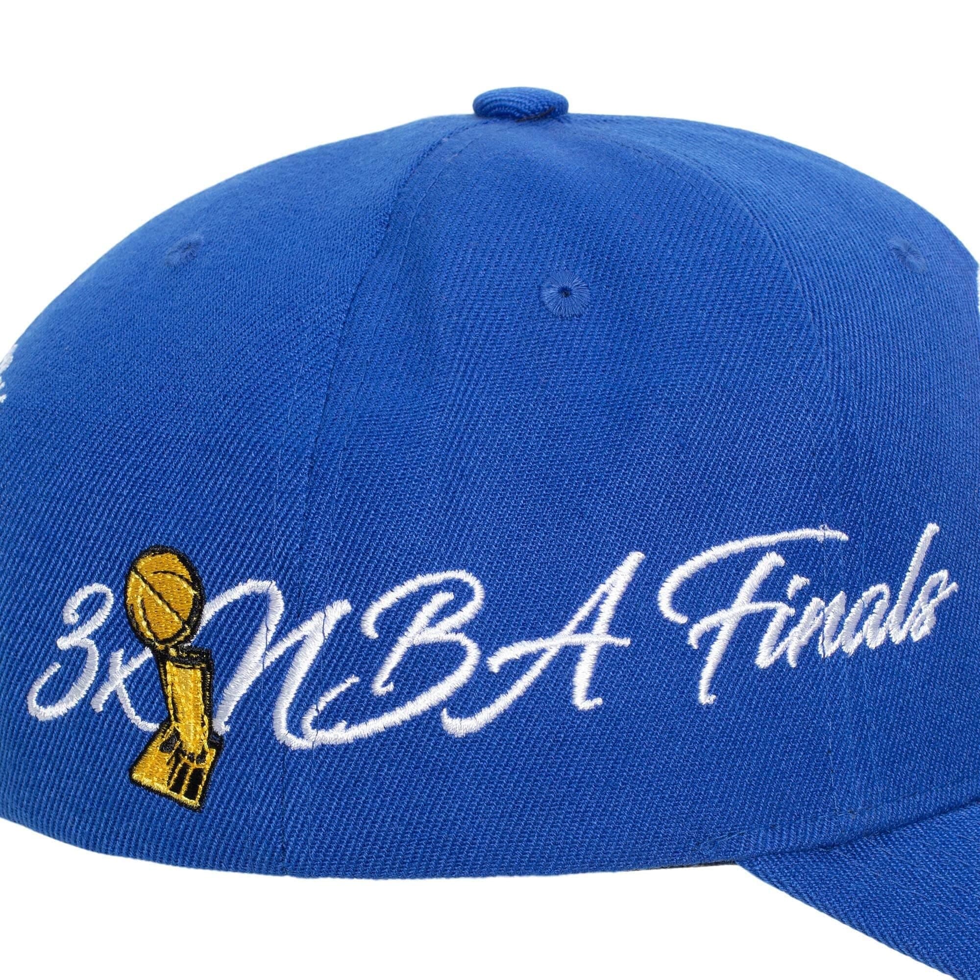 Mitchell-Ness-Champ-Wrap-Pro-Snapback-HWC-Detroit-Pistons-Hat-2