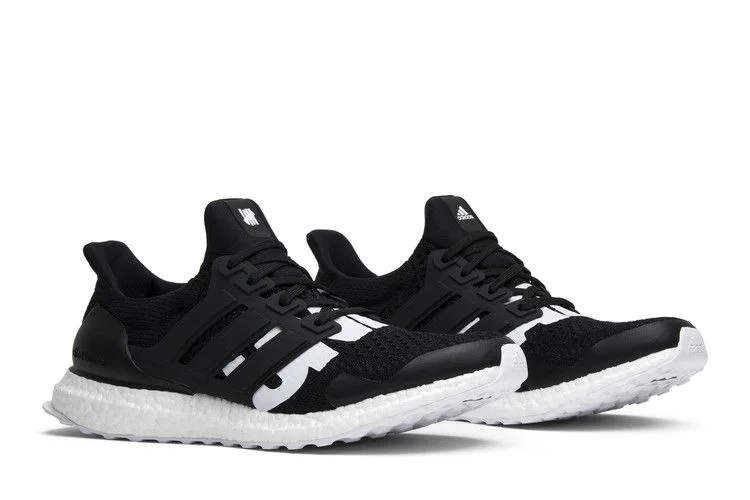 Krossovki-Undefeated-x-adidas-UltraBoost-4.0-Black-7