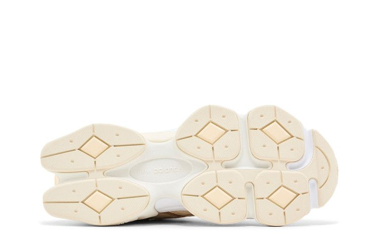 Кроссовки New Balance 9060 'Sea Salt Beige' Champs Sports Exclusive