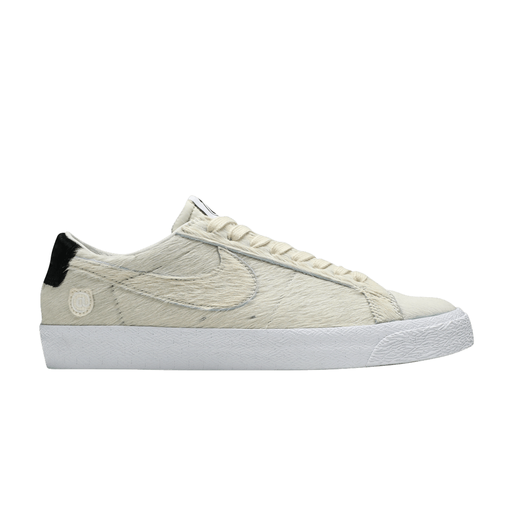 Кроссовки Medicom Toy x Nike Blazer Low SB 'BE@RBRICK'
