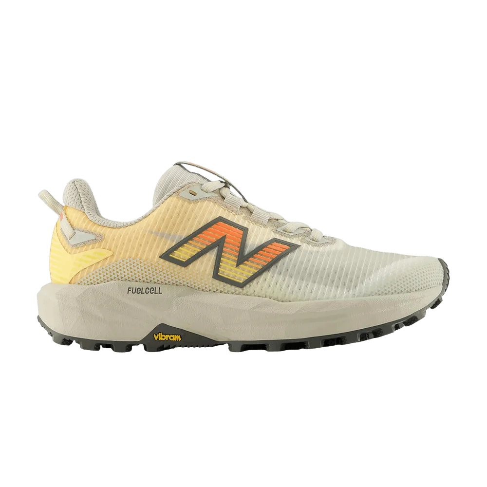 Krossovki-Wmns-New-Balance-FuelCell-Rebel-Trail-White-Peach