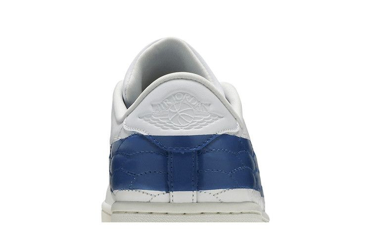 Кроссовки Air Jordan 1 Centre Court 'Military Blue'