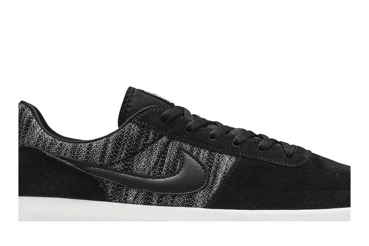 team-classic-premium-sb-black-ar0767-001_01